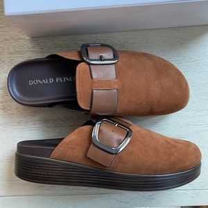 Donald Pliner Fiona Clogs Chestnut